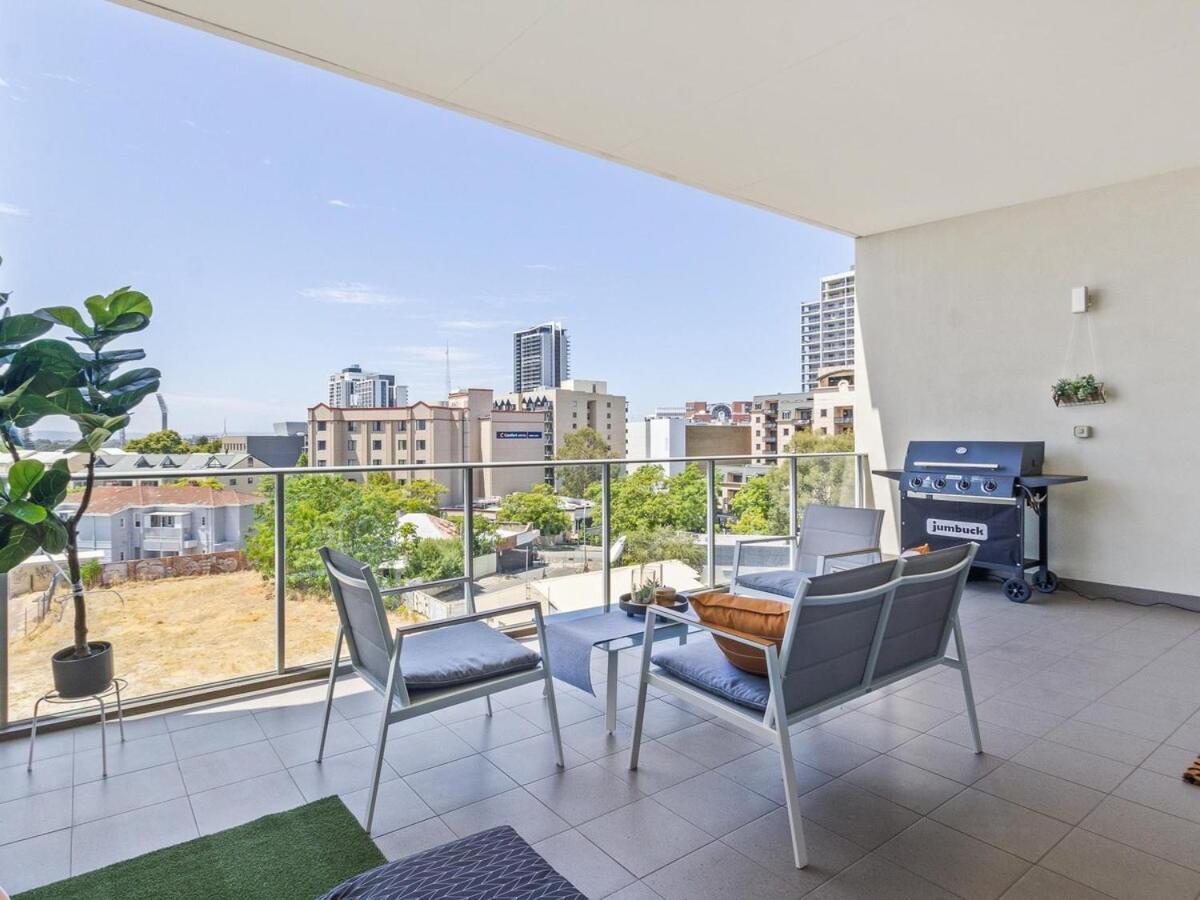 2Bdrm Skyline Views - Prime For River, Waca, Optus Stadium Perth Eksteriør bilde
